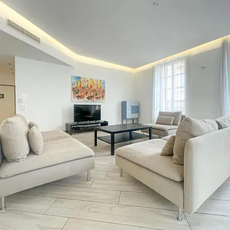 Apartment Seventh *