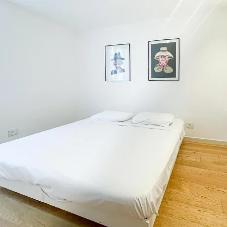 Apartment Seventh *