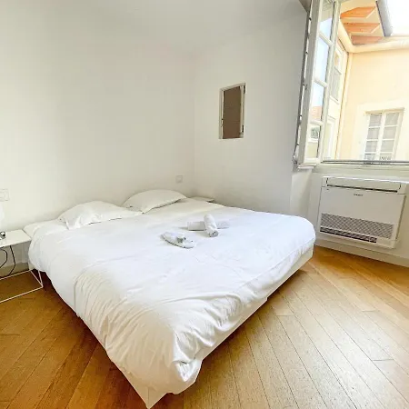 Apartment Seventh